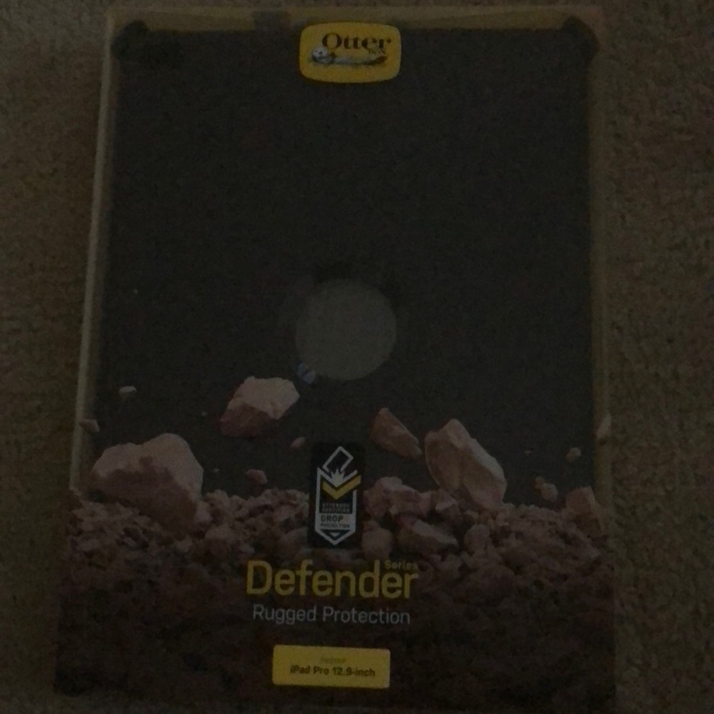 Outter Box Defender case/ Brand New